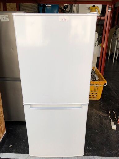 ☆中古￥10,800！ニトリ　106㍑2ドア冷蔵庫　家電　　2019年製　NTR-106型　幅48㎝ｘ奥行49㎝ｘ高さ113㎝　【BJ065】