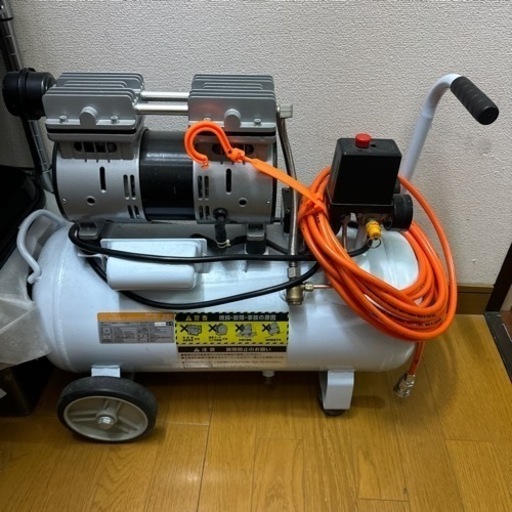 EARTHMAN オイルレスエアーコンプレッサー　25L ホース付き