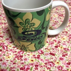 中古少し大きめカップの画像