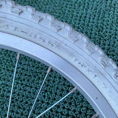 自転車ホイール、タイヤ白、チューブなど（47-355）18x1.75の画像