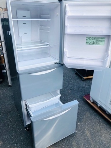 北九州市内配送無料　保証付き　日立 HITACHI R-27EV S [冷蔵庫 まんなか野菜タイプ （265L） 右開き 3ドア ライ