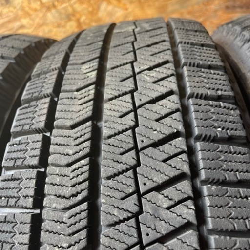 極上タイヤ　BRIDGESTONE ブリヂストン　ブリジストン　VRX2 195/65R15 スタッドレス　タイヤ　2018年製　15