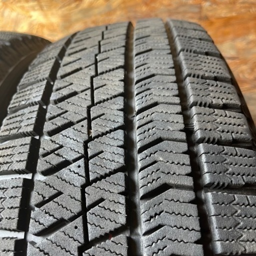 極上タイヤ　BRIDGESTONE ブリヂストン　ブリジストン　VRX2 195/65R15 スタッドレス　タイヤ　2018年製　15