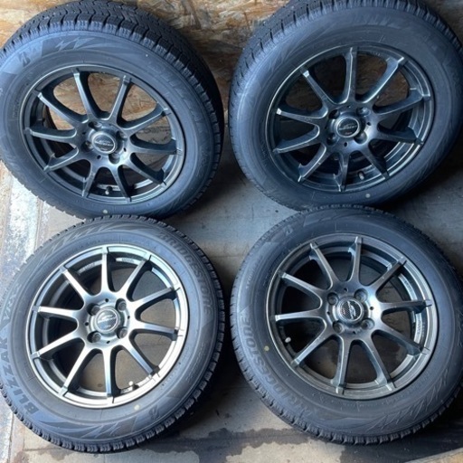 バリ山　BRIDGESTONE VRX2 175/65R15 スタッドレス　タイヤ　2021年製　15インチ　アルミホイール付