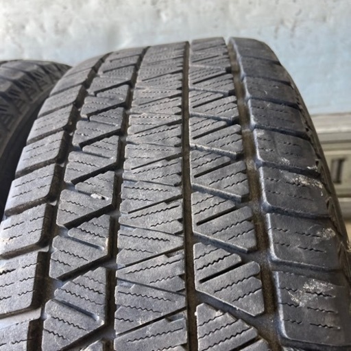 バリ山　BRIDGESTONE ブリヂストン　ブリジストン　DM-V3 225/65R17 スタッドレス　タイヤ　2020年製　17インチ