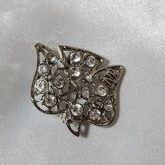 【新品】イヤリング　ふくろうのブローチ　ペンダントトップ　アクセサリー3点セットの画像