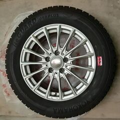 スタッドレスタイヤ4本　215/60R16 　ヨコハマアイスガー...