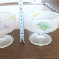 デザートグラス4つセット　スプーン5ケつきの画像