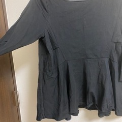 COLONY2139✨ぺプラム風✨カットソートップス✨の画像