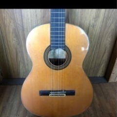 YAMAHA C-200