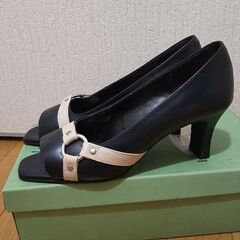 MIHAMAの靴の画像