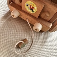 木の車の画像