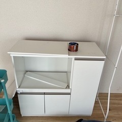 カップボード下部分