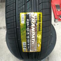 【新品 組替込み】2023年製　２３５／５０Ｒ１８　国産トーヨートランパスＬＵ２　２本セット　組替作業込みの画像