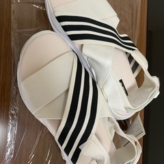 adidas サンダル ベルト