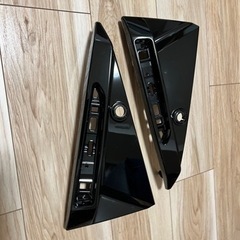 ダイハツ タントカスタム LA660S リフレクターガーニッシュ