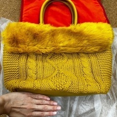 &choudtte ニットファートートバッグの画像