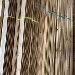 羽目板　無垢の集成材　木材　一束（交渉可能です！）の画像