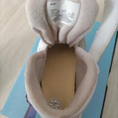 箱付き アシックス 靴 子供 13.5センチ asics スニーカー ベビー 13.5cm 白 ホワイト ゴールド 星の画像