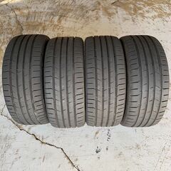 送料無料 走行浅 輸入タイヤ 245/40R19 245/40-19 4本 走行100km程 スカイライン アルファード ヴェルファイア 等