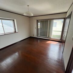 戸建てのクロスの張替えをお願いします<(_ _)>の画像
