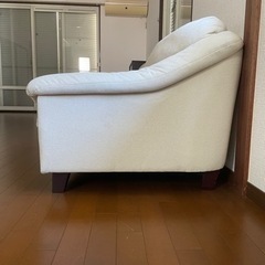 本日限り　３人がけソファー　受け渡し予定者決まりましたの画像