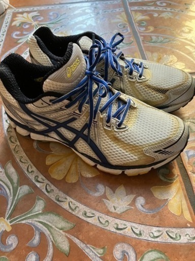 asicsランニングシューズ 比較的綺麗です！