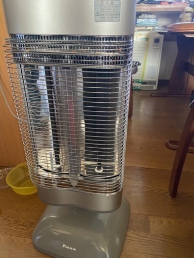 （取引中）遠赤外線電気ストーブ