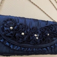 ネイビーパーティバッグの画像