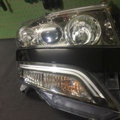 引き取り限定！　N BOX　右　ヘッドライトの画像