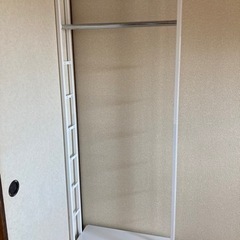 突っ張り式お洋服収納ホワイト⭐︎お譲りします
