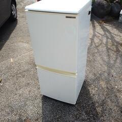 決まりました　シャープ　冷蔵庫　SJ-14R-W 137L