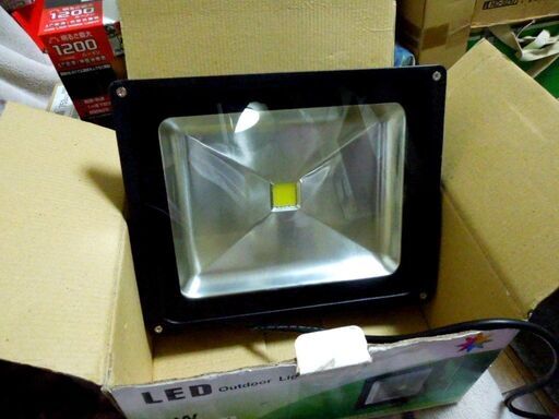 ENAGY SAVING LED OUT DOOR LIGHT新品です。
