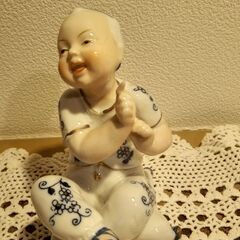 ステキな陶器人形の画像