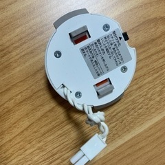 丸くて明るい天井ライトの画像