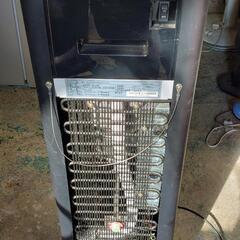アマダナ　ウォーターサーバー温水/冷水　HC98L-WD　AM2ブラックの画像