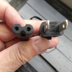 電源ケーブル