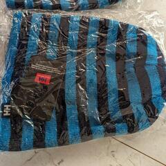 新品ヘリーハンセン　ニット帽の画像
