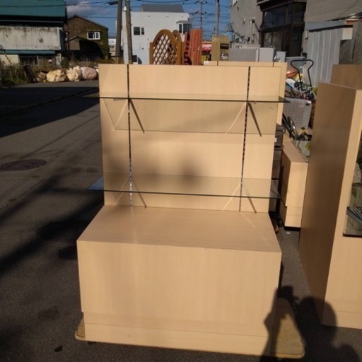 万代店　店舗什器　ガラス木製棚　在庫4台