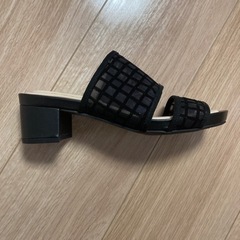 ヒールサンダル　黒の画像
