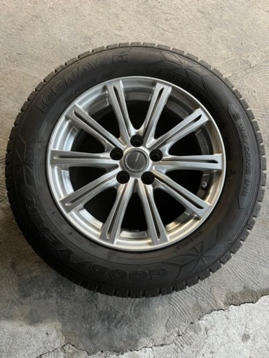 スタッドレスタイヤ15インチ