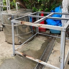 ステンレスタンク　＆　架台