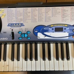 【決まりました】電子ピアノ？音はでました。椅子セットの画像