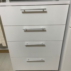 食器棚、引き出し　白　2000円の画像