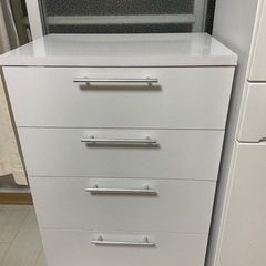 食器棚、引き出し　白　2000円の画像