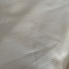 ②ニトリ　アラン　ミラーレースカーテンの画像