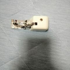 ミシンの部品
