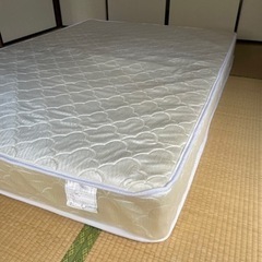 ダブルベッドマットレス　（取引中）の画像