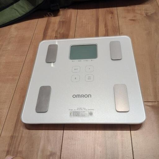 値下げしました　オムロン　カラダスキャン　スマホ連動可能