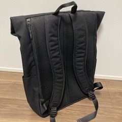 ユニクロ　リュックサック　約25Lの画像